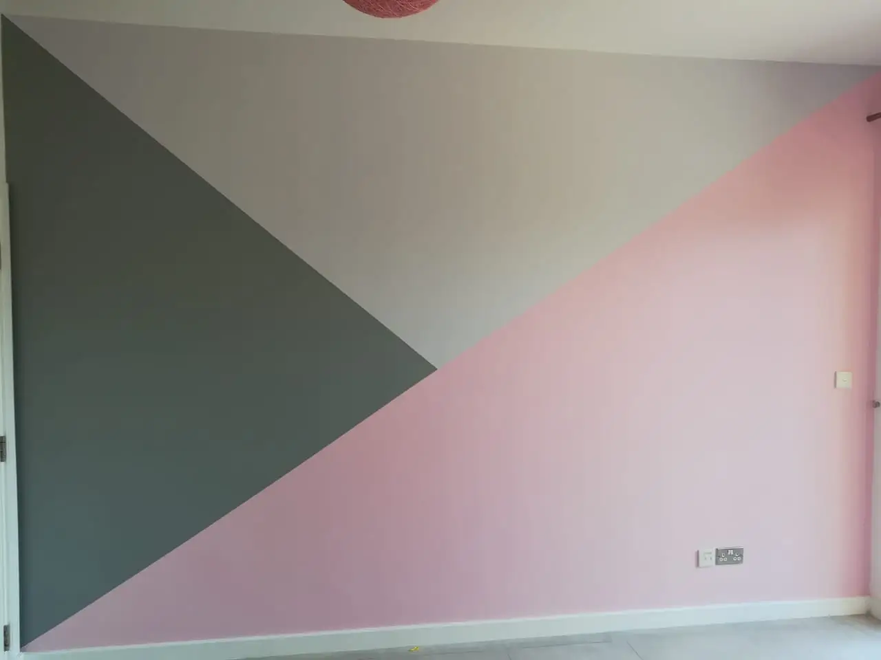 Premium Painting Services for Residential and Commercial Properties 26 46ADBFAF-3781-48DF-B777-EBEC4D0536A7